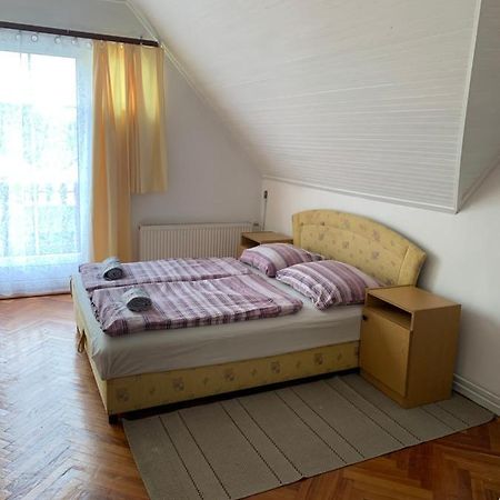 Kriszta Apartmanhaz Leilighet Balatonlelle Eksteriør bilde