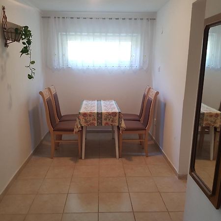 Kriszta Apartmanhaz Leilighet Balatonlelle Eksteriør bilde