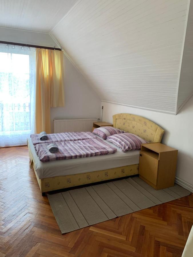 Kriszta Apartmanhaz Leilighet Balatonlelle Eksteriør bilde