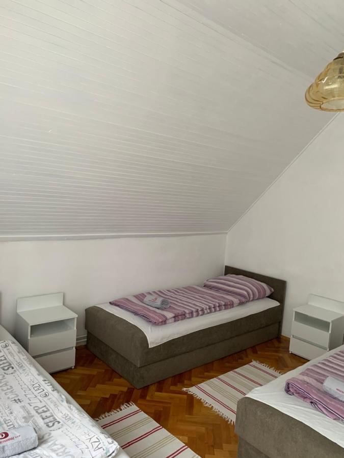 Kriszta Apartmanhaz Leilighet Balatonlelle Eksteriør bilde
