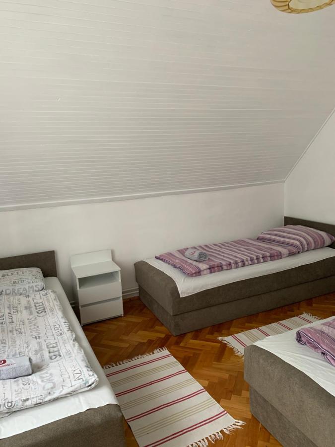 Kriszta Apartmanhaz Leilighet Balatonlelle Eksteriør bilde