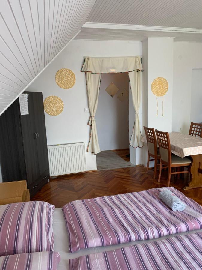 Kriszta Apartmanhaz Leilighet Balatonlelle Eksteriør bilde