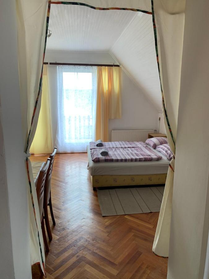 Kriszta Apartmanhaz Leilighet Balatonlelle Eksteriør bilde