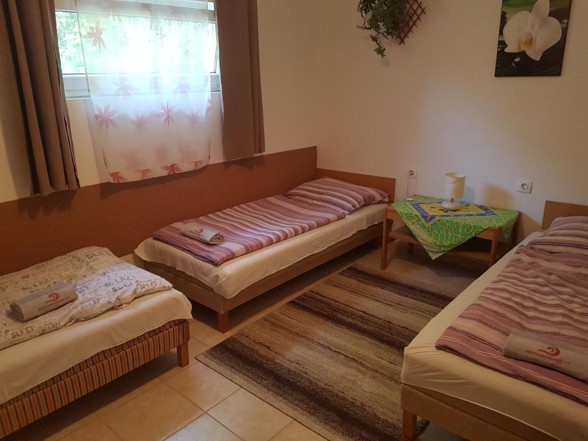 Kriszta Apartmanhaz Leilighet Balatonlelle Eksteriør bilde