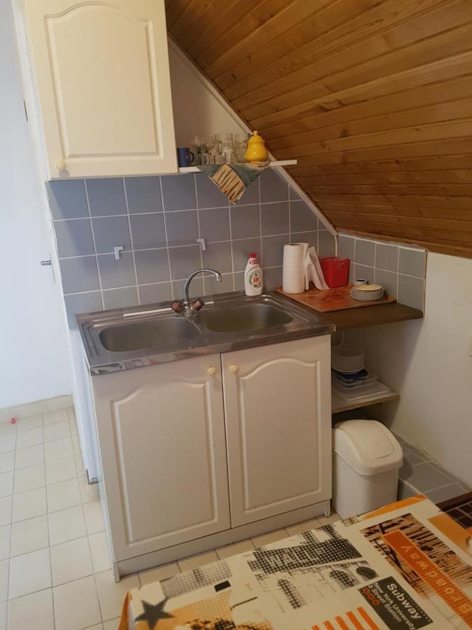 Kriszta Apartmanhaz Leilighet Balatonlelle Eksteriør bilde