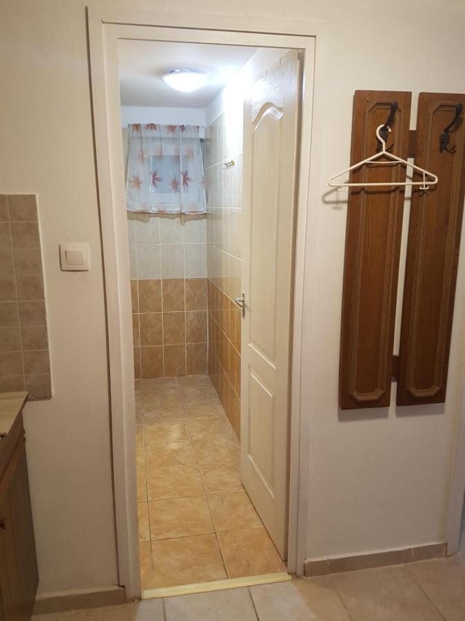 Kriszta Apartmanhaz Leilighet Balatonlelle Eksteriør bilde